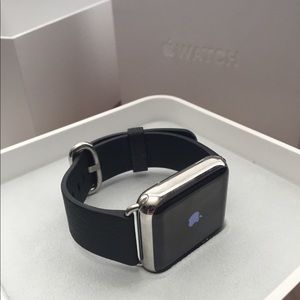 Stainless Steel Series 1 Apple Watch: 38mm